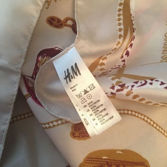 H&M Print Scarf - Picture 7 of 7